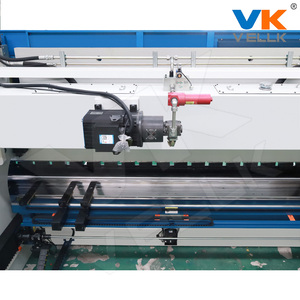 Pressa Piegatrice CNC con Accessori, Macchina Piegatrice Elettro-idraulica 1600mm - Product Image 3