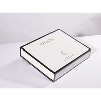 Boîte d'emballage en carton blanc mat personnalisée pour produits de soin de la peau, boîte cadeau pliante de luxe avec couvercle magnétique