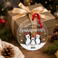 Notre Premier Noël Grandparents 2026 - Ornement en Acrylique - Cadeau d'Annexionnement pour Nouveaux Grandparents (Chine)