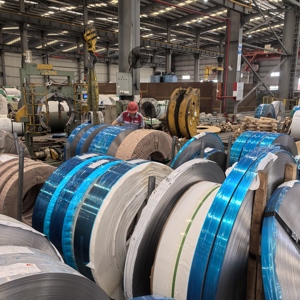 Striscia di acciaio inossidabile con bobina rivestita di colore 2B diretta in fabbrica 201 - Product Image 1