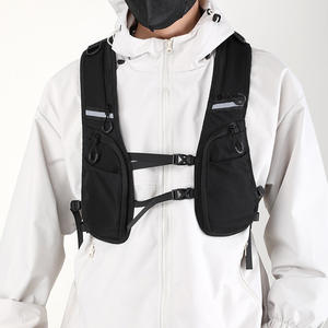 Gilet tactique imperméable en nylon pour homme, style streetwear hip-hop, avec poches de rangement fonctionnelles et sac à dos intégré - Product Image 3