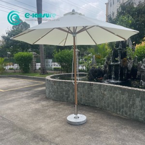 Venta al por mayor al aire libre para todo tipo de clima <span class=keywords><strong>sombrilla</strong></span> marco de aluminio con acabado de <span class=keywords><strong>madera</strong></span> <span class=keywords><strong>3</strong></span> <span class=keywords><strong>metros</strong></span> <span class=keywords><strong>sombrilla</strong></span> de playa redonda para Resort junto a la piscina - Product Image 2