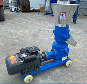 Granulateur mobile à roues pour petits granulés d'aliments, machine à fabriquer des granulés d'aliments pour volailles (poulets, canards) pour ferme familiale - Product Image 1