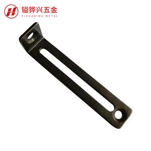 Support d'angle en métal noir Yihuaxing 80x16x63x4.5T pour accessoires de meubles - Product Image 1