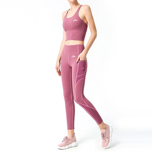 Ropa de Gimnasio de Alta Calidad para Mujer, Conjuntos de Yoga a Precio Económico, Ropa de Gimnasio Personalizada al por Mayor, Conjuntos de Yoga sin Costuras para Mujer - Product Image 1