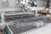 Routeur CNC multifonctionnel 2130 à quatre axes pour le perçage de rangées d'étiquettes, machine de perçage ATC pour le travail du bois et la fabrication de meubles