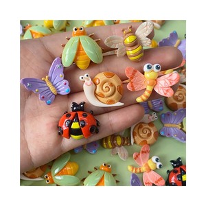 Lindo 30mm DIY resina artesanías pegatinas 100 piezas miniatura hecho a mano insecto mariposa libélula encantos - Product Image 1