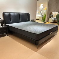 Lit King Size Moderne en Bois Massif et Cuir Vonliva - Meubles de Chambre à Coucher Personnalisables de Luxe pour Hôtel et Appartement, Confort Optimal