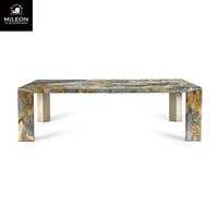 Ensemble de salle à manger moderne italien de luxe sur mesure avec plateau en marbre doré, style table de salle à manger légère et luxueuse