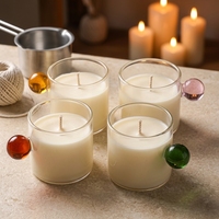 Bougie en verre mignonne de style dessin animé avec poignée colorée, bougies parfumées en cire de soja faites à la main pour la décoration de la maison, coffret cadeau en gros