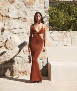 Vestido Largo de Verano para Mujer, Estilo Informal, Sin Mangas, con Tirantes, Cintura Ajustada, Color Marrón Satinado, con Banda Envolvente - Product Image 3