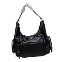 Tas Selempang Hobo Kulit Sapi Asli Berkualitas Tinggi dengan Logo Custom, Banyak Kantong, Gaya Biker Crescent Punk Chic, Serbaguna untuk Wanita
