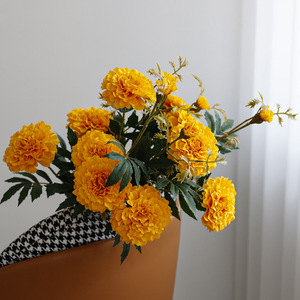 Fleurs de marguerite artificielles, bouquet de fleurs en soie jaunes, décoration intérieure, accessoires de mariage, haute simulation - Product Image 3