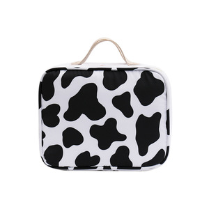 Trousse de Toilette Personnalisée Grande Capacité Motif Vache Étui de Rangement Cosmétique Portable pour Voyage Salle de Bain Chambre - Product Image 1