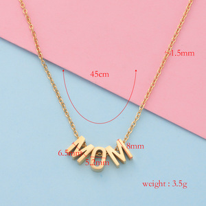 Collana con Lettera 'Mom' Placcata in Oro 18k, Gioiello d'Amore per Madre, Regalo di Moda per Donne, Moglie, Mamma, Compleanno, Festa della Mamma - Product Image 3