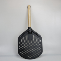 Pelle à pizza rectangulaire professionnelle en aluminium noir avec manche en bois, accessoires de cuisson pour four