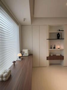 Armoire sur mesure de luxe pour la maison avec portes en bois massif, style moderne européen, écologique, grande capacité, armoire de chambre à coucher - Product Image 4