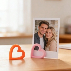 Ensemble de 4 supports de décoration en forme de cœur pour photos <span class=keywords><strong>Polaroid</strong></span>, pour la maison et la chambre, avec boucle de fixation pour anneau, imprimés en 3D - Product Image 1