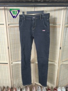 Offerte all'Ingrosso di Eleganza: Pantaloni Jeans Nuovi e di Seconda Mano da Uomo in Denim Pesante a Condizioni Miste per l'Inverno a Basso Prezzo - Product Image 4