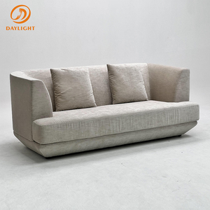 Sofá Inspirado en Wabi-Sabi, Brazos Curvos Suaves y Cojines Acolchados, Patas de Soporte Discretas, Comodidad <span class=keywords><strong>Serena</strong></span> para Sala de Estar y Relajación - Product Image 1