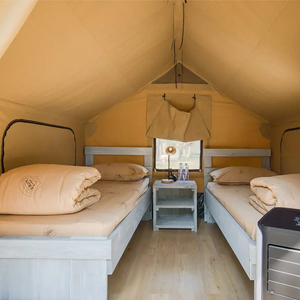 Petites tentes de safari, glamping de luxe en toile, <span class=keywords><strong>chalet</strong></span> de jardin pour la famille, maison en bois dans un pays enneigé - Product Image 4