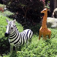 Grands animaux de safari en peluche animaux géants de safari statue de gorille zèbre éléphant girafe sculpture pour décoration de fête d'événement