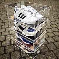 Boîte à chaussures Nike en acrylique transparent sur mesure avec une transparence élevée UMI NK00129 Taille 14x10x8 pouces