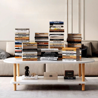 Table basse ovale économique de style nordique à double étagère, ton chêne naturel, pieds en bois aux coins arrondis, grand espace de rangement, emballage démontable