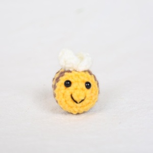 Al por mayor Llavero colgante de abeja de ganchillo 3D amarillo, muñeco de animal de juguete hecho a mano para coche, bolso y niñas - Product Image 6