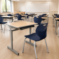 Meubles scolaires modernes de haute qualité, en métal robuste, réglables et confortables, ensembles de bureaux et de chaises pour étudiants en classe