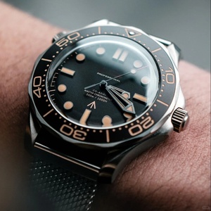 <span class=keywords><strong>Reloj</strong></span> <span class=keywords><strong>de</strong></span> Buceo Omegaes con Cristal <span class=keywords><strong>de</strong></span> Zafiro, Movimiento <span class=keywords><strong>de</strong></span> Titanio, Maestria Artesanal, para James Bond 007, Versión con Correa <span class=keywords><strong>de</strong></span> Muñeca - Product Image 1