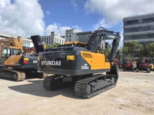 รถขุดไฮดรอลิก HYUNDAI R 225LC-9S ขนาด 22.5 ตัน พร้อมจำหน่าย รุ่น R220LC-9S R230LC-9S HX220HD เหมาะสำหรับงานก่อสร้างถนน งานฟาร์ม และงานก่อสร้างทั่วไป - Product Image 4