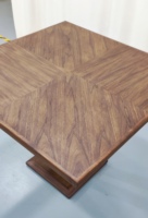Table de repas compacte chic en bois massif, minimaliste, de haute qualité, avec plateau lisse et plat, petit meuble de repas avec rangement