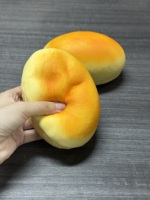 Mainan Squishy Roti Imitasi Tekstur Lembap Realistis Bahan PU Slow Rising Lucu untuk Menghilangkan Stres