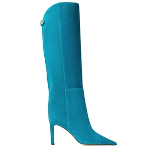 Bottes de luxe de créateur, style minimaliste, prêtes pour le podium, à bout pointu, talon aiguille, montantes jusqu'au genou, en microfibre, avec semelle extérieure en caoutchouc - Product Image 5