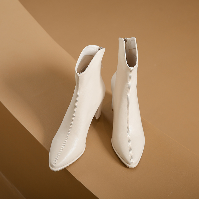 Botas sencillas blancas