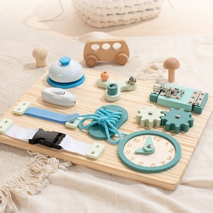 Tablero de Actividades Montessori de Madera para Niños Pequeños, Juguete Sensorial para Habilidades Motoras Finas, Juego Educativo de Viaje para Niños - Product Image 2