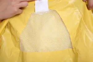 उच्च गुणवत्ता पुन: प्रयोज्य जलरोधक पॉलिएस्टर पीवीसी पीला जलरोधक लंबा रेनकोट लोगो सीमा शुल्क रंग