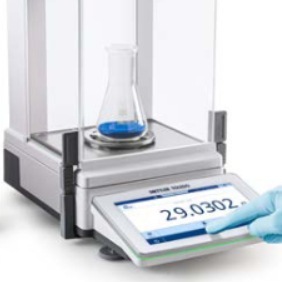 Balanza Electrónica Mettler Toledo MX303, Capacidad 2000 G, Precisión 0.01 G, Calibración Automática, Balanza de Laboratorio - Product Image 2