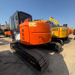 Excavatrice sur chenilles Hitachi ZX135 d'occasion, presque neuve, économe en carburant, 13 tonnes, pour usage agricole et domestique, avec pompe de boîte de vitesses PLC, puissance 72KW - Product Image 3