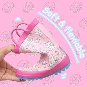 <span class=keywords><strong>Botas</strong></span> <span class=keywords><strong>de</strong></span> Lluvia Impermeables para Niños Pequeños con Asas Fáciles <span class=keywords><strong>de</strong></span> Poner, Lindas <span class=keywords><strong>Botas</strong></span> <span class=keywords><strong>de</strong></span> Goma con Estampado para Niños, para Jugar al Aire Libre y Días Lluviosos - Product Image 3
