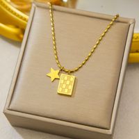 Collier Cœur Exquis en Acier Inoxydable pour Femme, Chaîne Serpent Haut de Gamme Personnalisée, Style Luxe Léger, Polyvalent, Idéal Cadeau