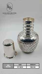 Kalash en argent artisanal classique et écologique, gravé d'un motif floral, récipient traditionnel pour Pooja, portable, grande capacité, pour la maison - Product Image 3