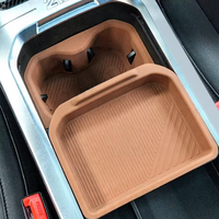 Boîte de rangement pour gobelets et accoudoir central avant en silicone écologique anti-rayures pour console centrale BAW BAIC 212 T01 2024-2026