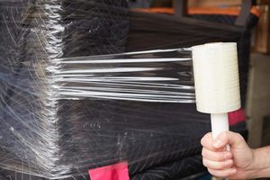 Custom Plastic Shrink Wrapping Hand Pe Stretch Film Plastic <b>Wrap</b> for Cargo Packing - Product Image 4