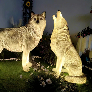 Sculptures lumineuses en fibre de verre en forme de loup pour parcs de faune, zoos, centres de villégiature, centres commerciaux et projets d'exposition d'attractions panoramiques - Product Image 1
