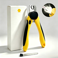Coupe-ongles pour animaux de compagnie personnalisé OEM avec lumière LED, capteur de sécurité rapide, protection anti-coupure, lame ultra-affûtée pour chats et chiens aux ongles épais