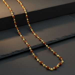 Mala de Rudraksha con Cuentas Doradas, Collar Espiritual Tradicional Hecho a Mano, Mala de Oración para Meditación, Yoga, Puja y Uso Diario - Product Image 3