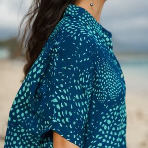 Robe imprimée hawaïenne de haute qualité, conçue par le fabricant, respectueuse de la peau, chemise en rayonne sur mesure, jupe mi-longue - Product Image 6