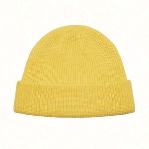 Gorro de Invierno de Punto Corto Unisex, Acrílico, Transpirable, Ecológico, con Parche de Color y Logotipo Personalizados - Product Image 6